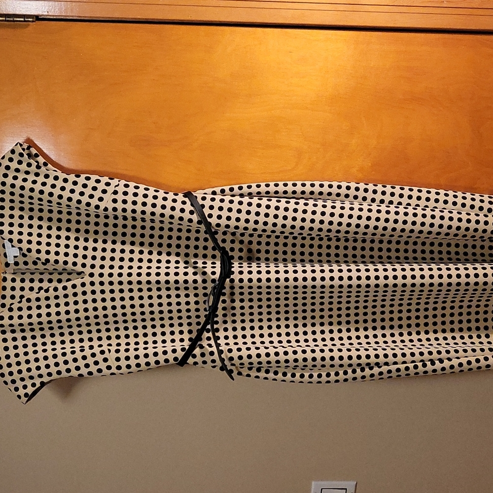 New York & Co. Womens midi polkadot dress.